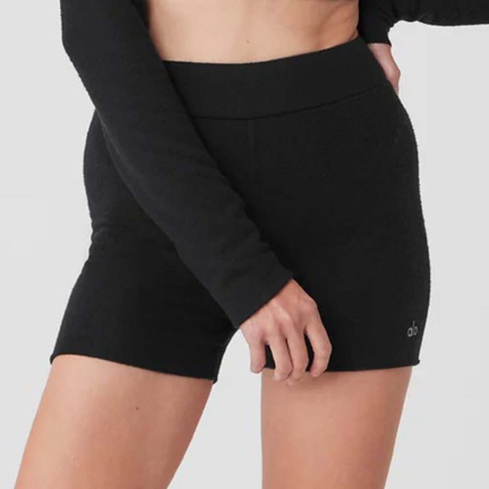 NWT Alo Yoga Alolux High-Waist Me Time Shorts, Black, Small